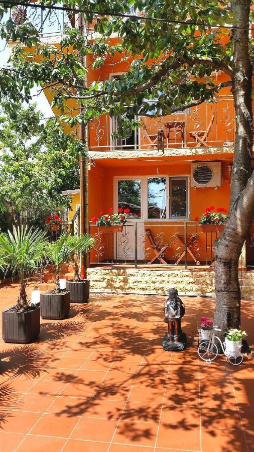 Vila Floarea Etiquette Costinesti Exterior foto