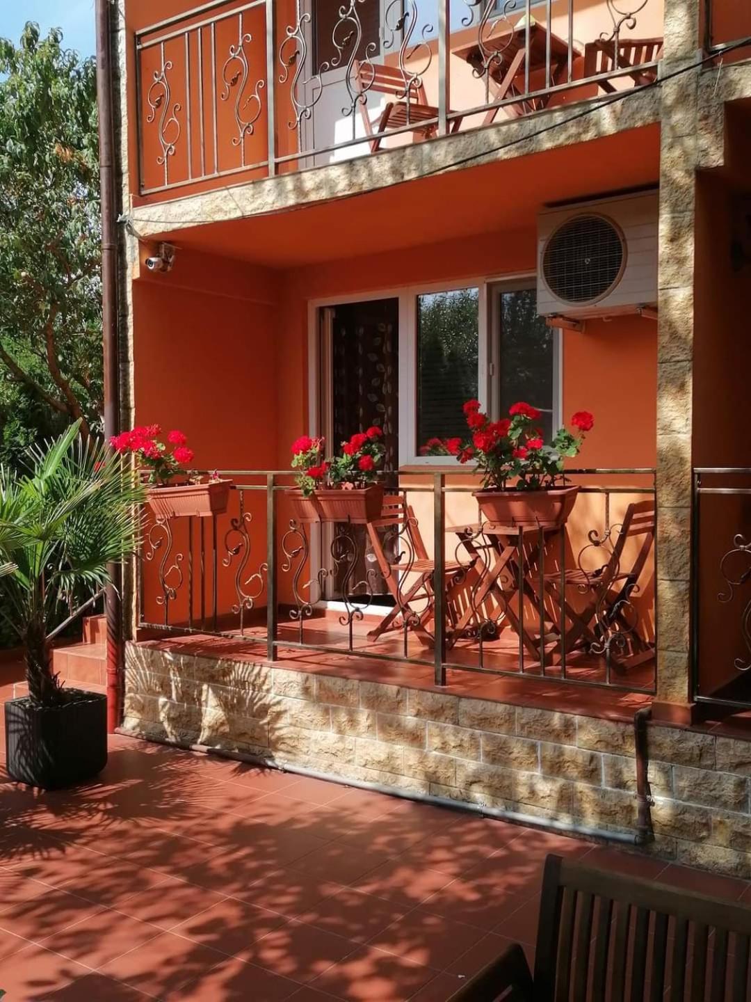 Vila Floarea Etiquette Costinesti Exterior foto